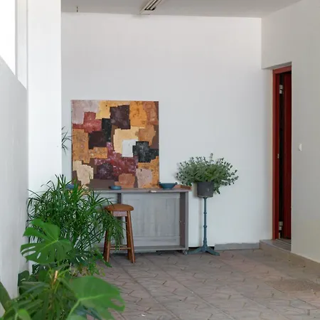 Daphne's Tropical House Rhodes בית נופש עיר רודוס