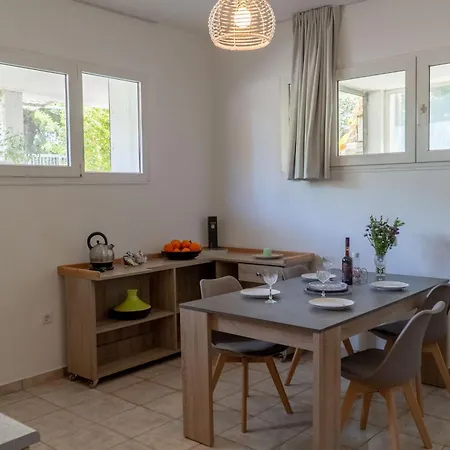 Daphne's Tropical House Rhodes Rhodes City