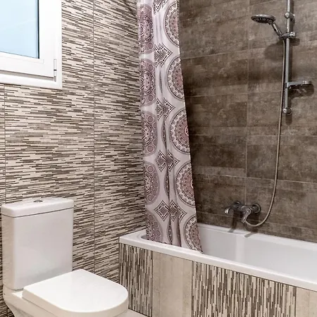 Daphne's Tropical House Rhodes بيت للعطل Rhodes City